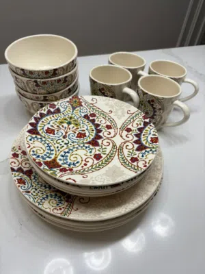 حجر الحديد ( انتيكا ) سيت مواعين صغار و كبار وكاسات و كلاصات ( غير مستعمل ) براند home centre