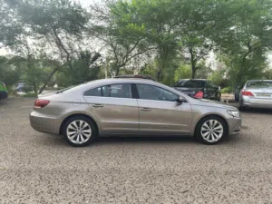 Used Volkswagen Passat in Hawally