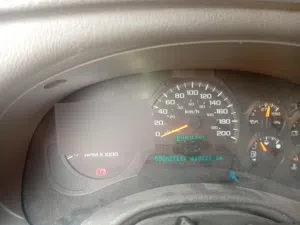 شيفروليه   بيضاء.   2004