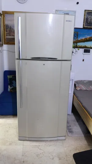 Toshiba. freezer