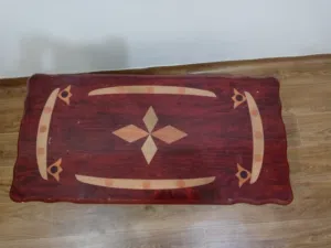 طاولة كبيرة