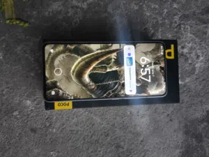 بوكو F6برو جهاز نضيف فقط كسر خفيف بل ضهر ذاكرته 512ويا كارتون وشاحنه مكاني البصره العشار ايشغل 120فر