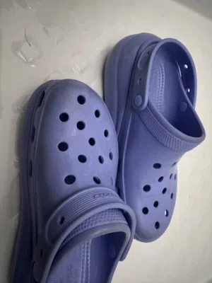 42 lavender platform CROCS