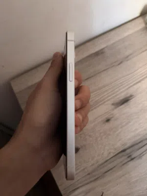 Apple iPhone 12 64 GB in Tripoli