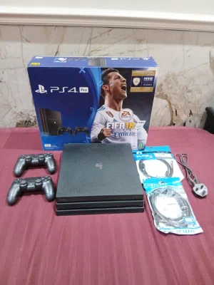 سوني 4 محمل عليه 40 لعبه ومعاه يدين وكرتونه وجميع الاسلاك