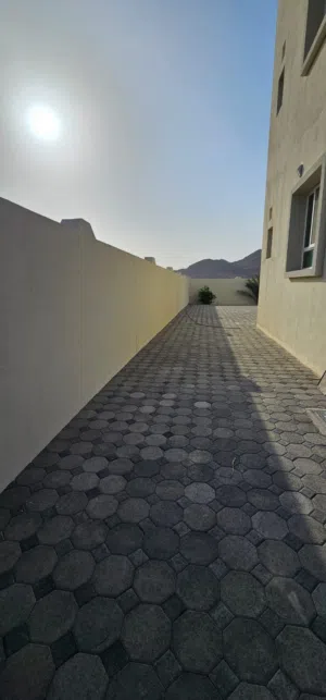 299 m2 3 Bedrooms Townhouse for Sale in Al Dakhiliya Nizwa