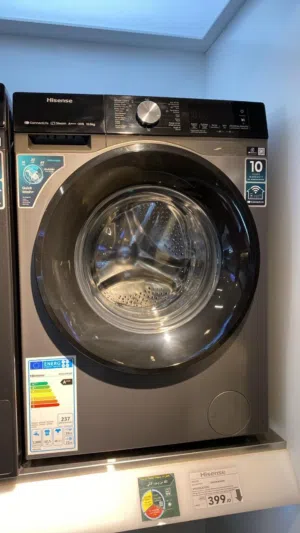 عرض نااار على غساله هايسنس سمارت  10.5 كيلو سلفر 1400 دوره موديل 2025