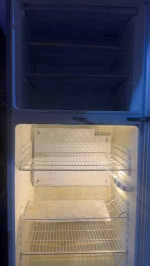 ثلاجه منزلية كبيره