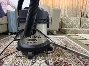 مكنسة الكهربائية