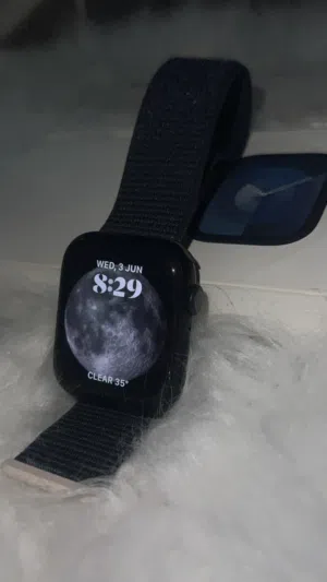 Apple Watch series 9 very very clean