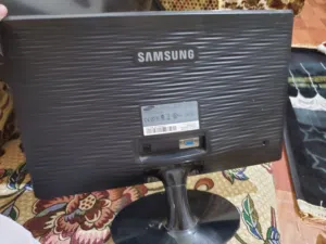 شاشة تلفزيون