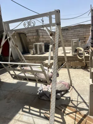 مرجوحة لبيع