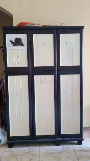 Closet for sale in good condition