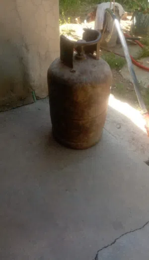 جرت غاز للبيع في إربد شارع الجامعه