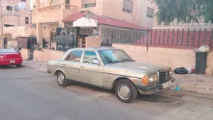 مرسيدس لف تومتك 1983 للبيع