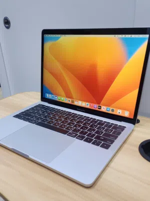 MacBook Pro A1708 2017 Ratina display with type c original apple charger
