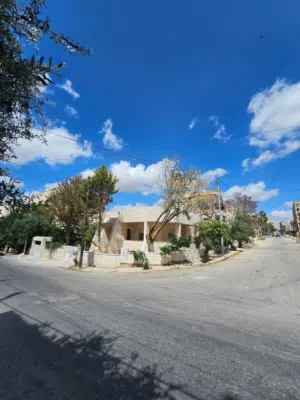 635 m2 4 Bedrooms Villa for Sale in Irbid Iskan Al Atiba'