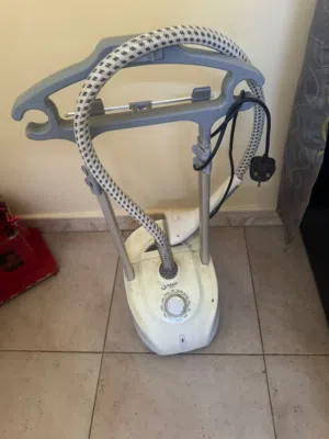 مكوء بخار بحاله ممتازه جدا.            هاذا غبار بصيت ينشال