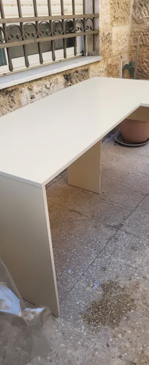 أثاث مكتب للبيع