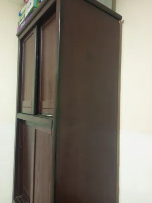 خزانة نظيفه خشب زان