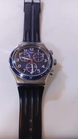 ساعه سواتش اصلي للبيع بسعر خمسين دينار نهائي