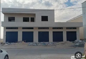 مخازن للبيع رافيديا شارع جمال عبد الناصر مساحة البناء 370م 6 مخازن مساحة الارض 1070م العقار مع الارض