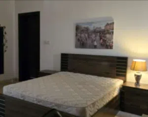 غرفه نوم بحاله ممتازه للبيع