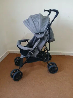 عرباية أطفال بحالة الجديد بسعر مميز