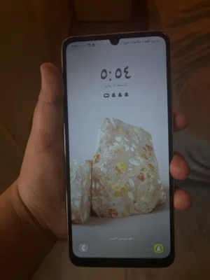 موبايل جديد بحاله ممتازه