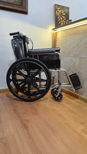 كرسي متحرك يدوي جديد غير مستعمل ويل شير (wheelchair )