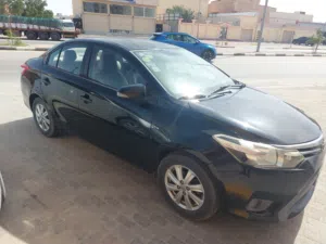 TOYOTA YARIS 2015