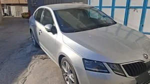 سكودا-اوكتافيا-2017