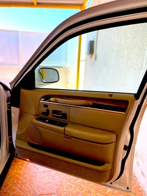 Lincoln ‏Town Car ‏2010