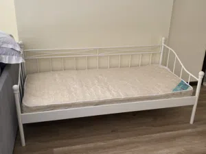 DayBed With mattress سرير نهاري مع الماترس