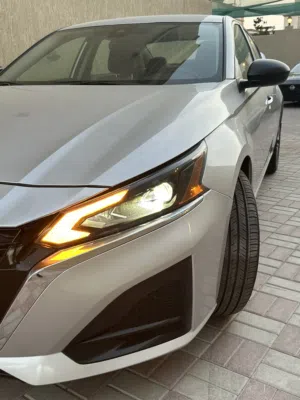 نيسان التيما 2025 SV امريكي وكاله للبيع