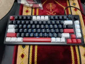كيبورد قيمنق مستعمل للبيع