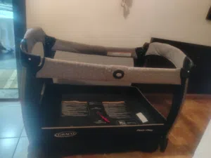 تخت أطفال Graco