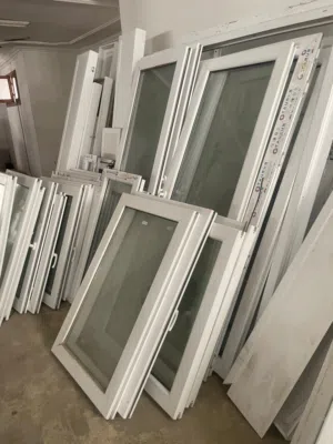 للبيع نوافذ PVC  مستعملة بحالة ممتازة