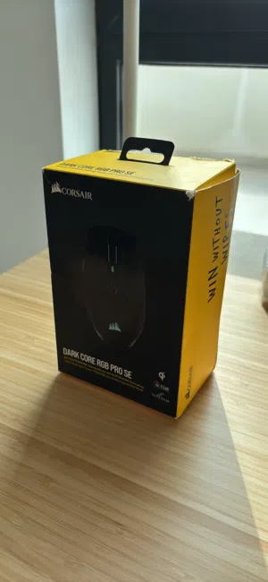 Corsair Dark Core Pro SE gaming mouse