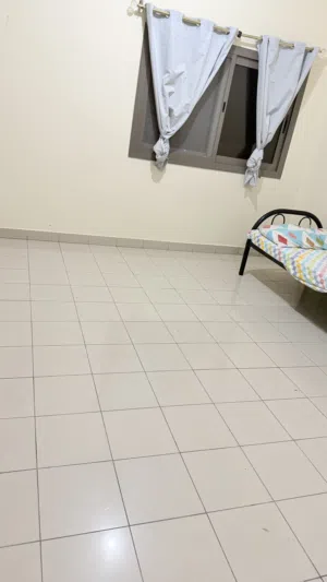 Bed Space Available for  Ladys / couple  – Rolla Sharjah