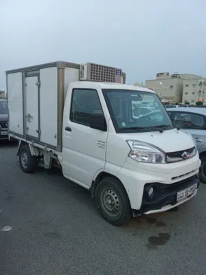 Used 2025 Chery Van with LED Lights, Air Conditioning, and Hybrid Engine