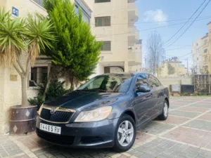 سكودا اوكتافيا 2011 اصل اوتماتك  بحالة الشركة وافحص وين مابدك الله يبارك لصاحب النصيب