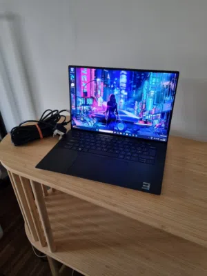 Dell XPS 15 - 9530 - 13tH GEN - 4k OLED Touch + 8gb Nvidia RTX 4060 GPU - Lenovo legion alienware