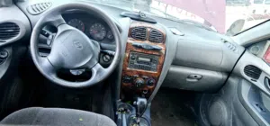 Hyundai . Santa Fe . 2002 . Used3