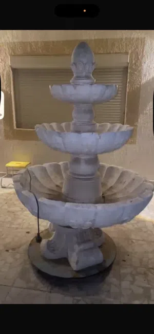 نافورة صينية بحالة جيدة
