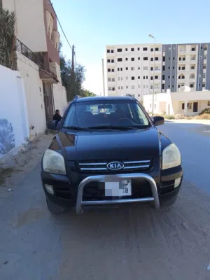 كيا سبورتاج محرك 27 خالية من العيوب الميكانيكية استعمال نضيف ومتاع كسبة مكيف يحتاج صيانة