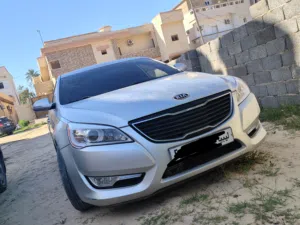كيا كادينزا 2011