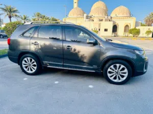 Kia Sorento 2013 Limited Edition, Premium Full-Option Features
