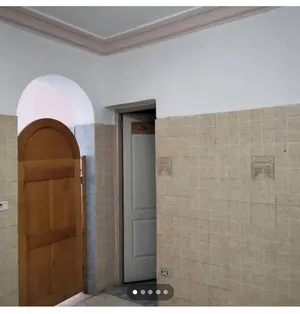 ‏28 م٢ ‏.‏ الوسيط‏1