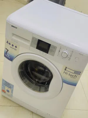 غسالة للبيع نوع بيكو  تركي  7 كيلو  انفيرتر سعرها 100دينار توصيل عمان و الزرقاء  كفالة اسبوع/ا ي م ا